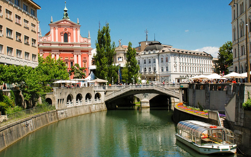 Beasiswa untuk kuliah di Slovenia